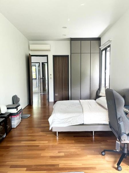 SELETAR HILLS ESTATE 13