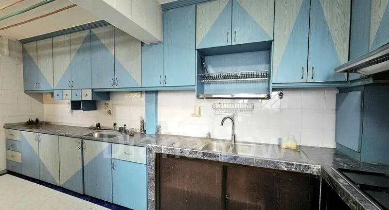 ANG MO KIO AVE 10 12