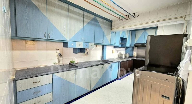 ANG MO KIO AVE 10 13