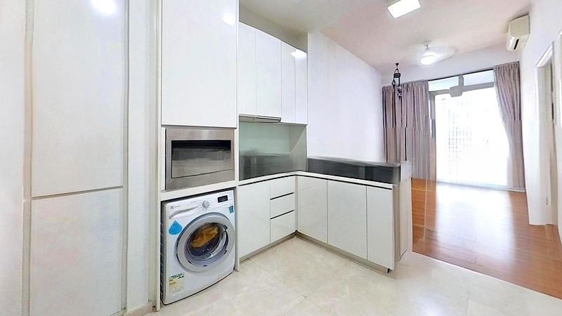 KINGSFORD . HILLVIEW PEAK 2