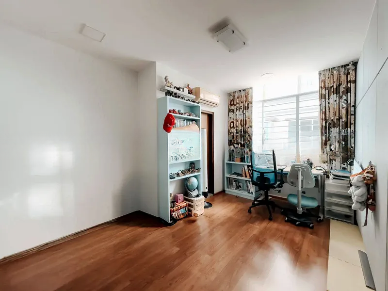 KEMBANGAN ESTATE 6