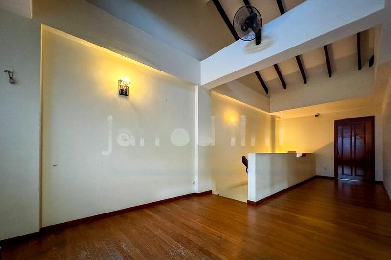 THOMSON HILLS ESTATE 5