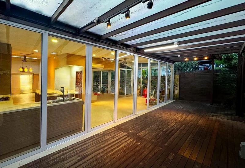 THOMSON HILLS ESTATE 4