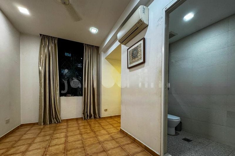 THOMSON HILLS ESTATE 9