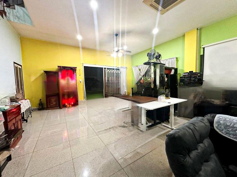 SELETAR HILLS ESTATE 7