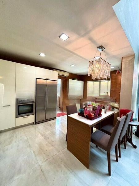 LENTOR VILLAS 11