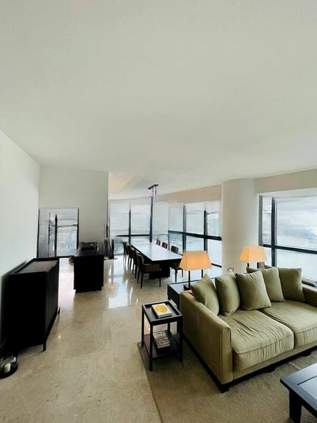 MARINA BAY RESIDENCES 5