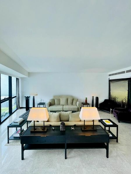 MARINA BAY RESIDENCES 10