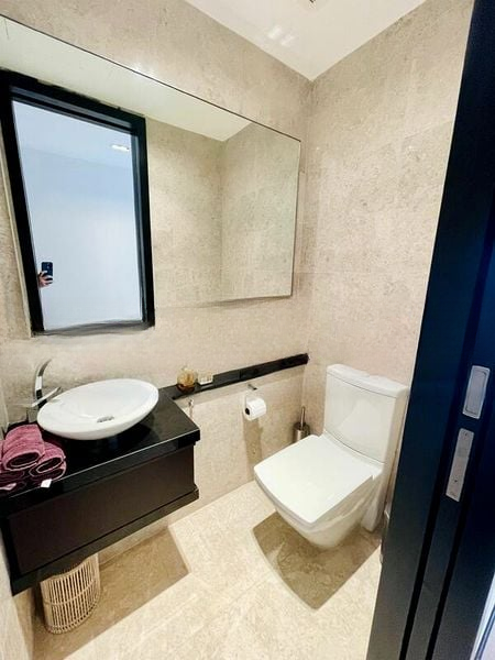 MARINA BAY RESIDENCES 4