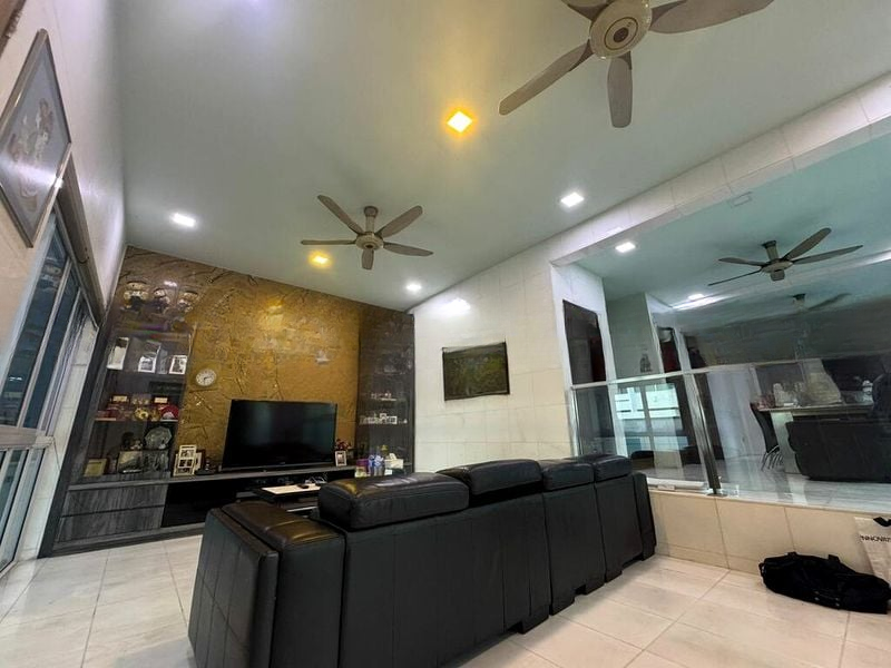 GOLDEN HILL ESTATE 4