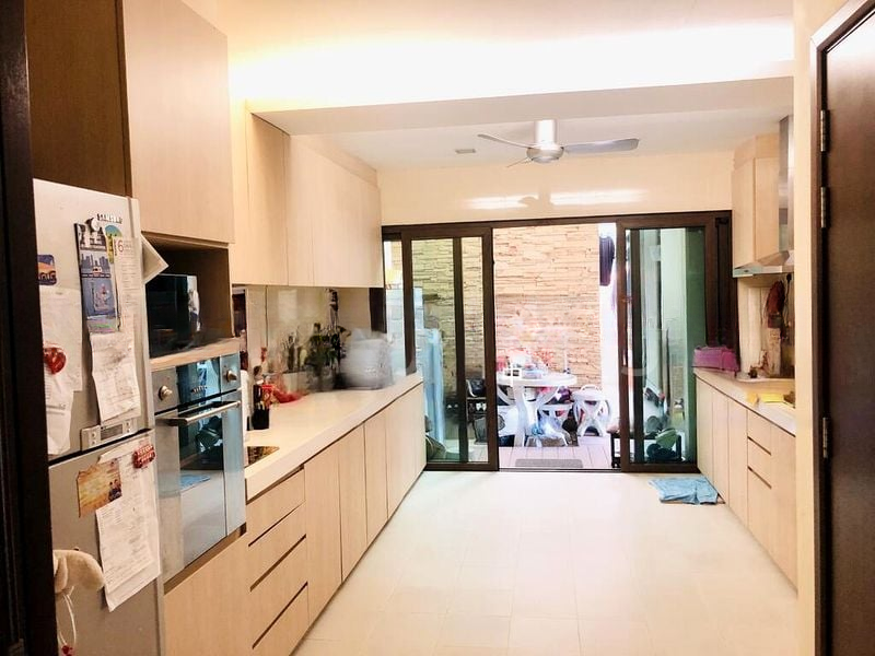 BUKIT LOYANG ESTATE 5