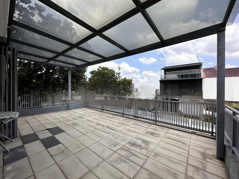 GOLDEN HILL ESTATE 11