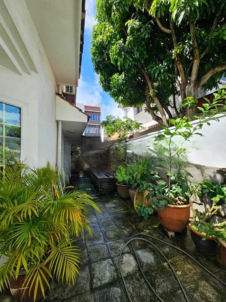 SPRING PARK ESTATE 5