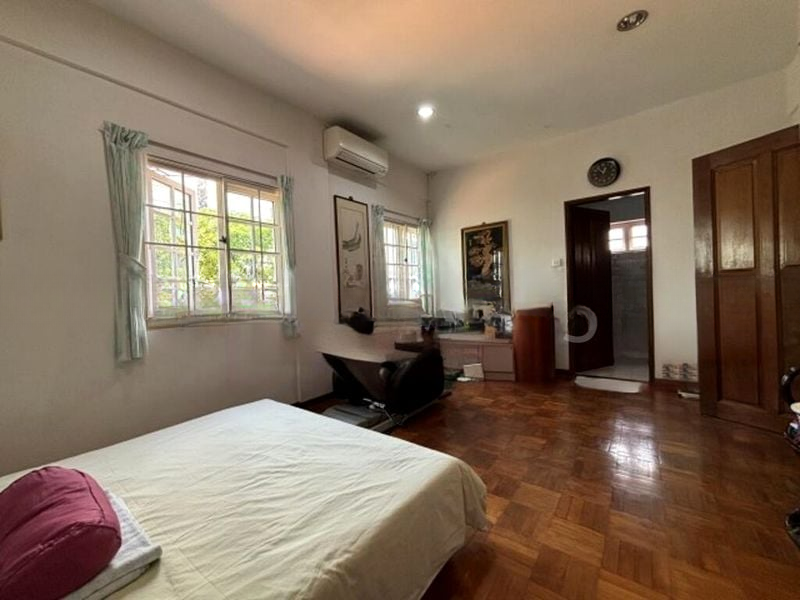 SPRING PARK ESTATE 4