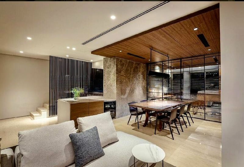 THE BOTANIC ON LLOYD 10