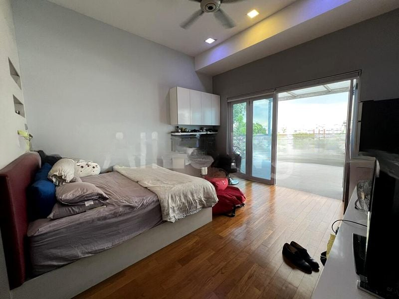 GOLDENHILL PARK CONDOMINIUM 2