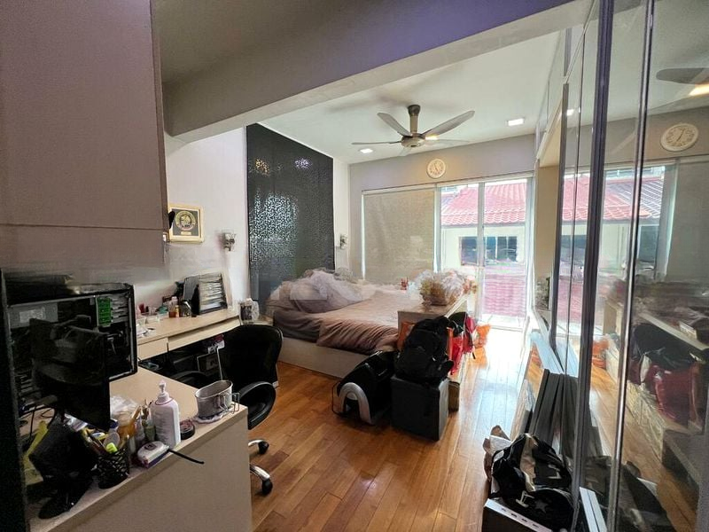GOLDENHILL PARK CONDOMINIUM 1