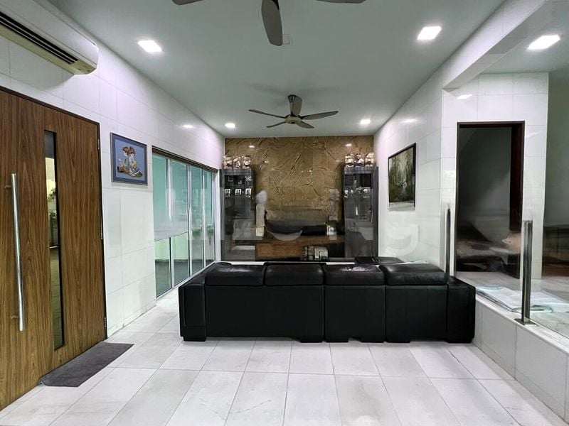 GOLDENHILL PARK CONDOMINIUM 12