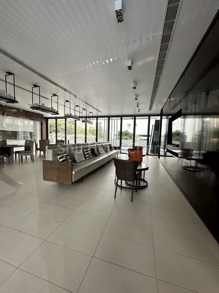 SKYLINE RESIDENCES 9