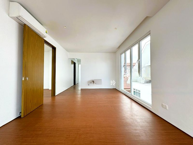 SELETAR HILLS ESTATE 11