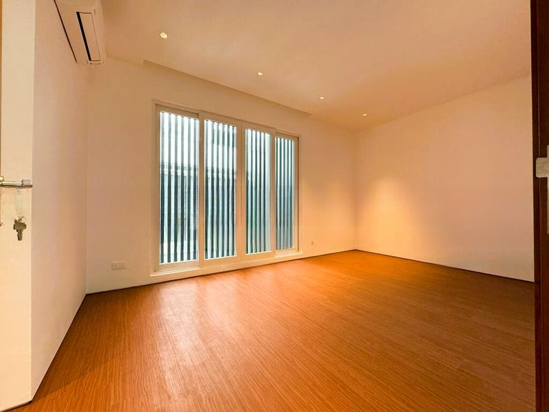 SELETAR HILLS ESTATE 8