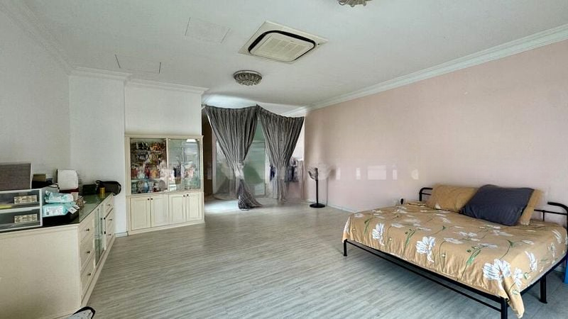 KEMBANGAN ESTATE 5