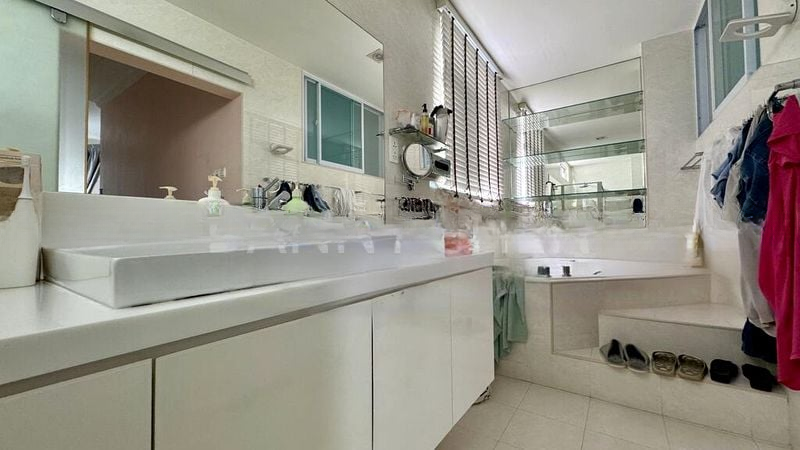 KEMBANGAN ESTATE 2