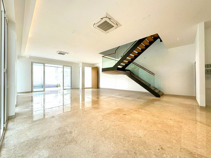 SELETAR HILLS ESTATE 12