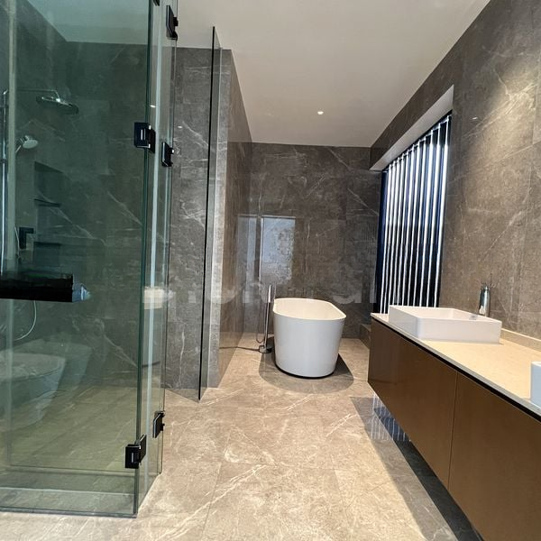 SELETAR HILLS ESTATE 7