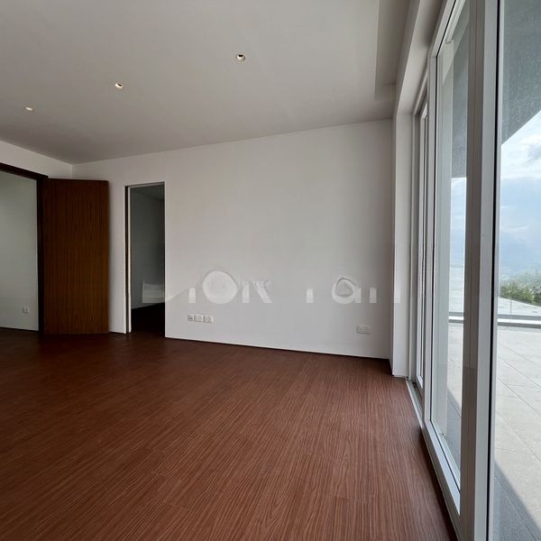 SELETAR HILLS ESTATE 6