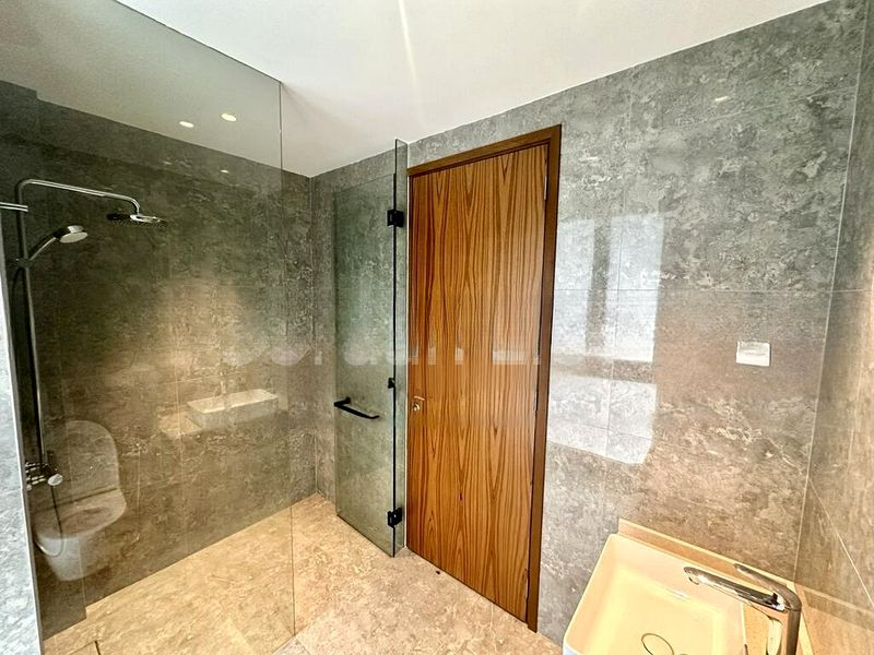 SELETAR HILLS ESTATE 10