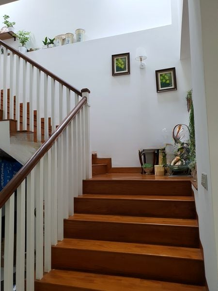 PEAKVIEW ESTATE 12