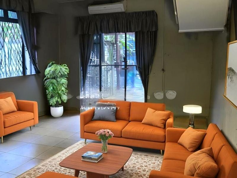 QUEEN ASTRID GARDENS 9