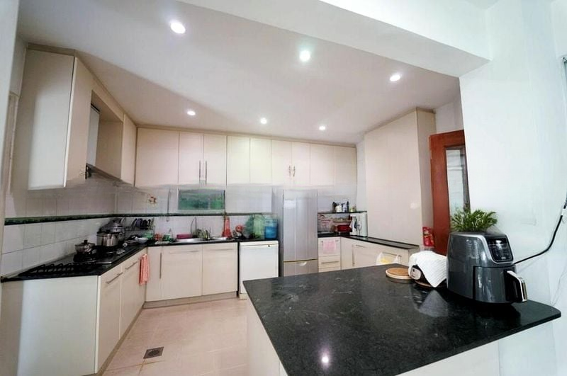 SEA BREEZE TERRACE 6