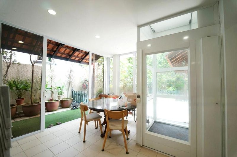 SEA BREEZE TERRACE 5