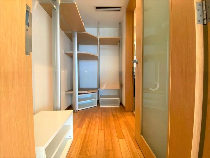 MARINA BAY RESIDENCES 4