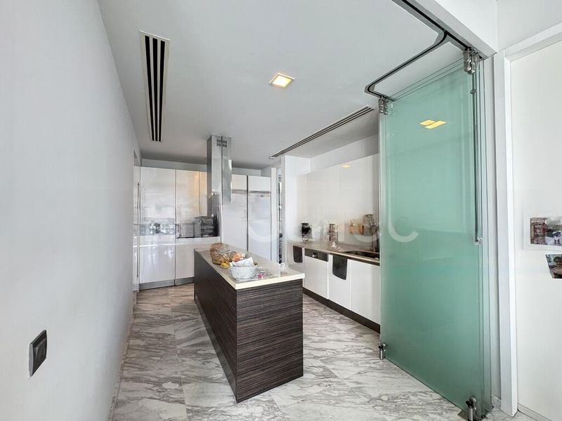 MARINA COLLECTION 13