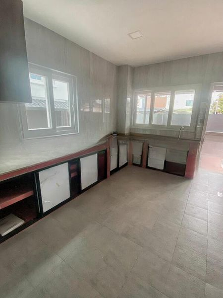 SELETAR HILLS ESTATE 4