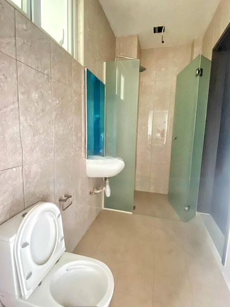 SELETAR HILLS ESTATE 11