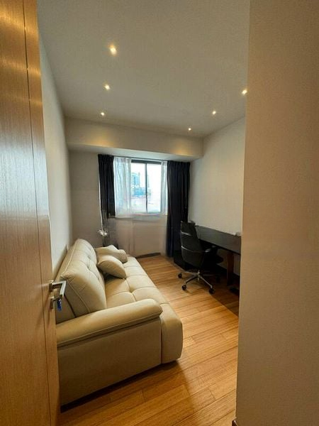 MARINA BAY RESIDENCES 5