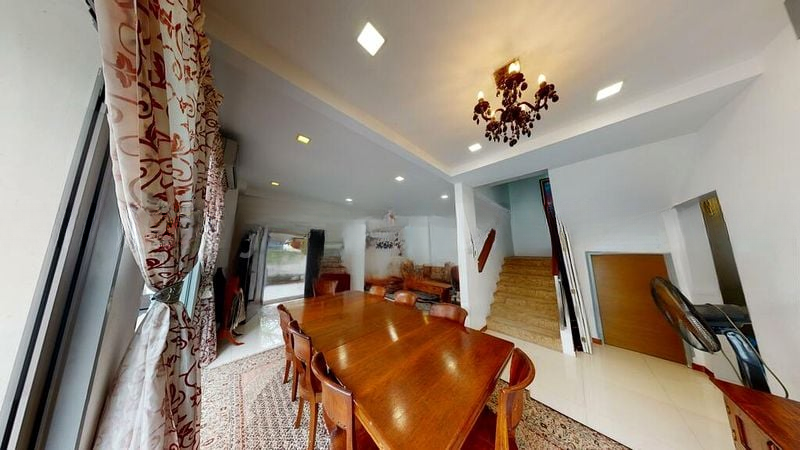 PEAKVIEW ESTATE 2