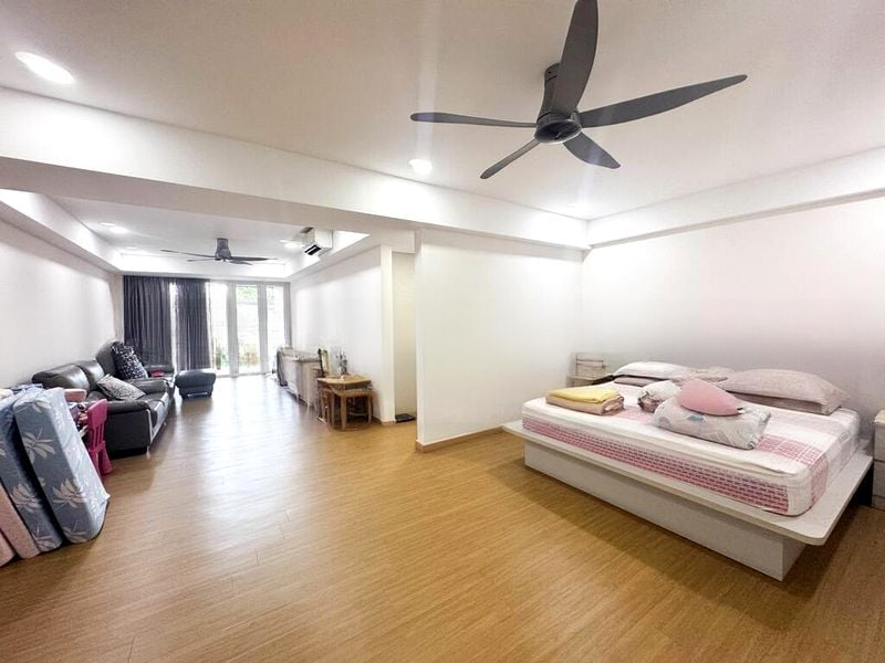 SEMBAWANG HILLS ESTATE 12