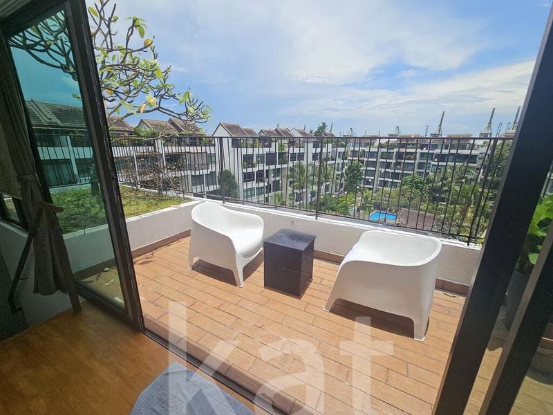 VARSITY PARK CONDOMINIUM 10