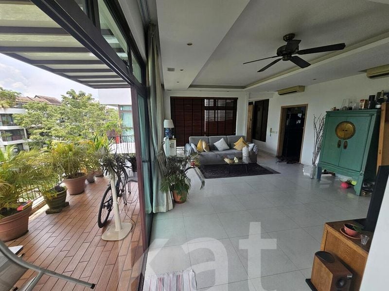 VARSITY PARK CONDOMINIUM 14