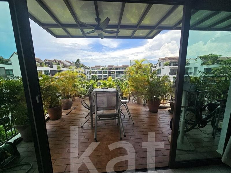 VARSITY PARK CONDOMINIUM 15