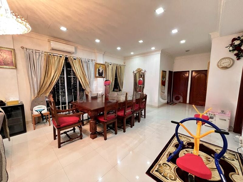 SEMBAWANG HILLS ESTATE 5