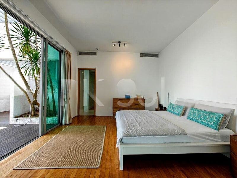 LEONIE HILL RESIDENCES 7