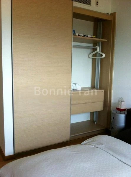 MARINA BAY RESIDENCES 8