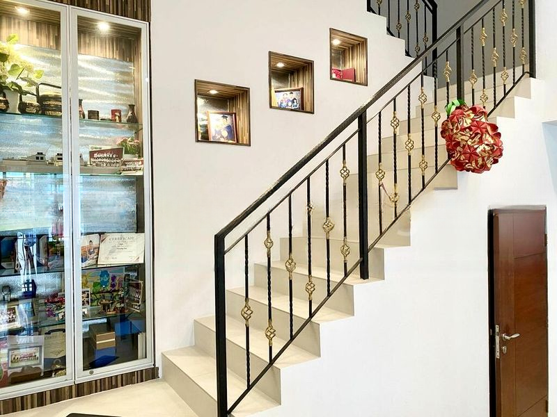 THE MINT RESIDENCES 9