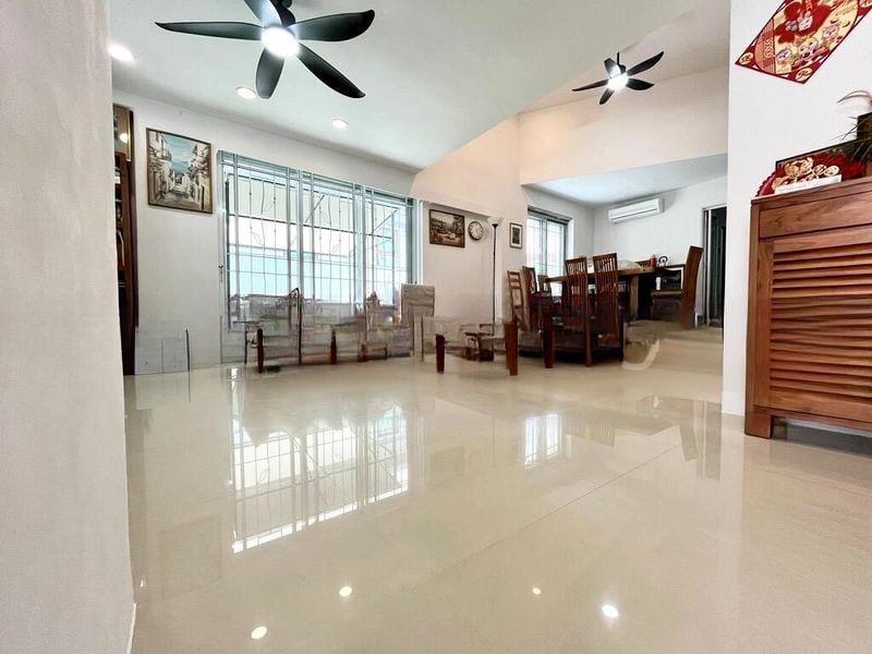 THE MINT RESIDENCES 4